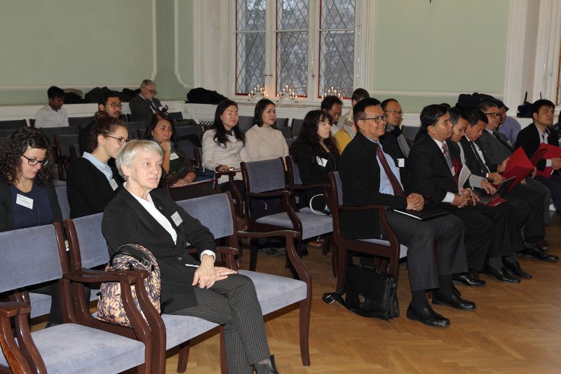 Latvijas Universitātes Humanitāro zinātņu fakultātes rīkots starpaugstskolu projekta «Humanitāro zinātņu pētniecības pārvaldība un izveide Kambodžā» konsorcijs. null
