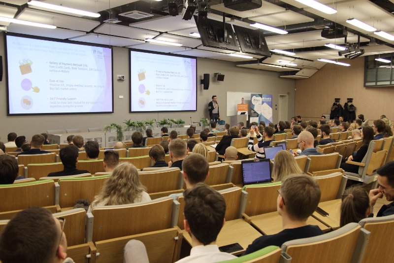 Latvijas Universitātes studentu Biznesa inkubatora lekcija par blokķēdes tehnoloģijām «How to start a Blockchain startup». null