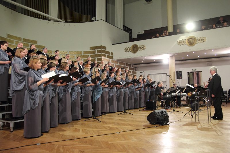 Imanta Kalniņa dziesmu koncerts «Dziesma, ar ko tu sācies?». Latvijas Universitātes absolventu koris «Jubilate».