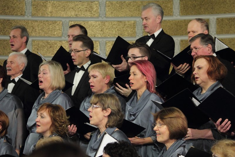 Imanta Kalniņa dziesmu koncerts «Dziesma, ar ko tu sācies?». Latvijas Universitātes absolventu koris «Jubilate».