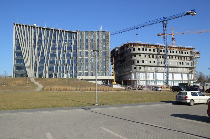 Latvijas Universitātes Akadēmiskā centra Zinātņu mājas būvniecība. null