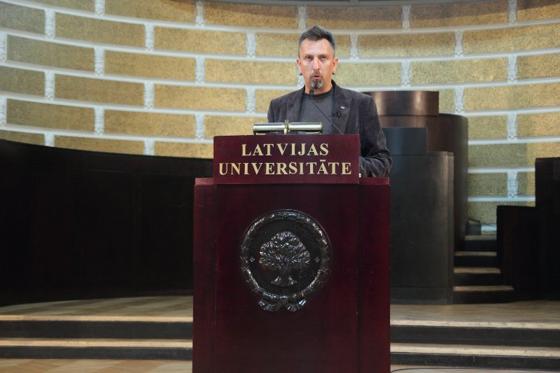Latvijas Universitātes Lībiešu institūta atklāšana. LU Lībiešu institūta vadītājs Valts Ernštreits.