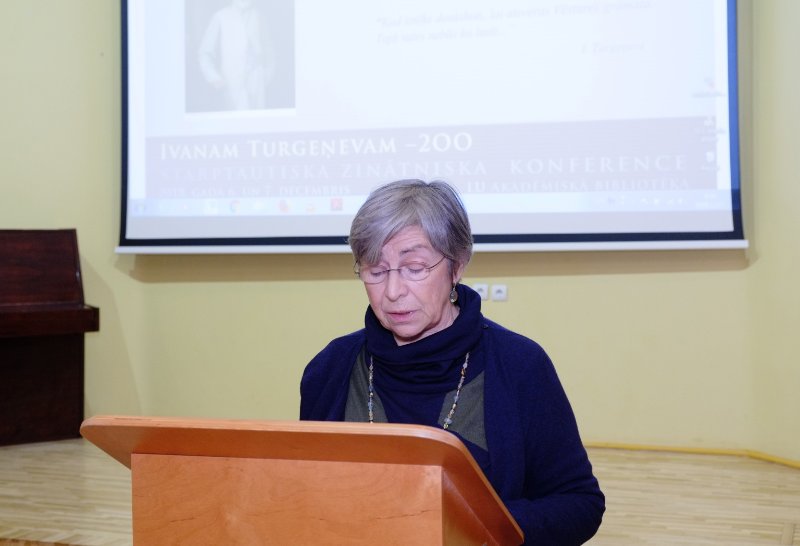 Ivana Turgeņeva 200. jubilejai veltīta starptautiska konference Latvijas Universitātes Akadēmiskajā bibliotēkā. Milānas Universitātes profesore Elda Garetto, Itālija.