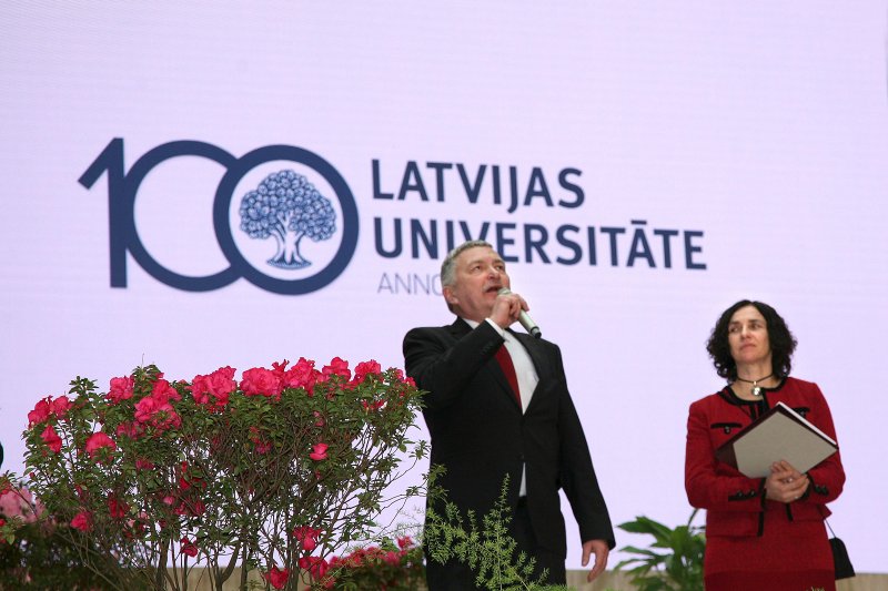 Latvijas Universitātes Akadēmiskā centra Zinātņu mājas atklāšana. null