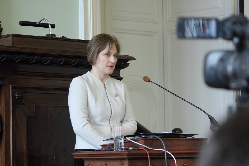 Latvijas Universitātes 77. starptautiskās zinātniskās konferences plenārsēde. Satversmes tiesas priekšsēdētāja Ineta Ziemele.