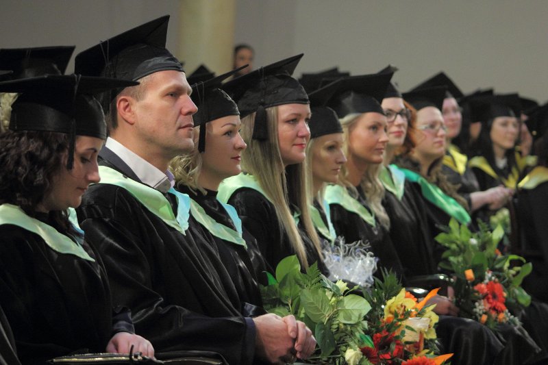 Latvijas Universitātes Biznesa, vadības un ekonomikas fakultātes izlaidums. null