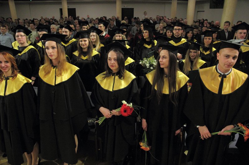 Latvijas Universitātes Biznesa, vadības un ekonomikas fakultātes izlaidums. null