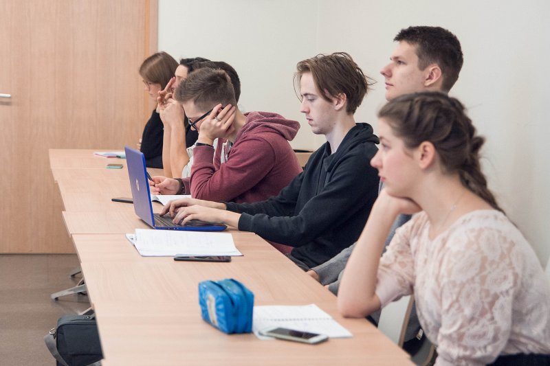 Lekcija Latvijas Universitātes Ģeogrāfijas un Zemes zinātņu fakultātē. null