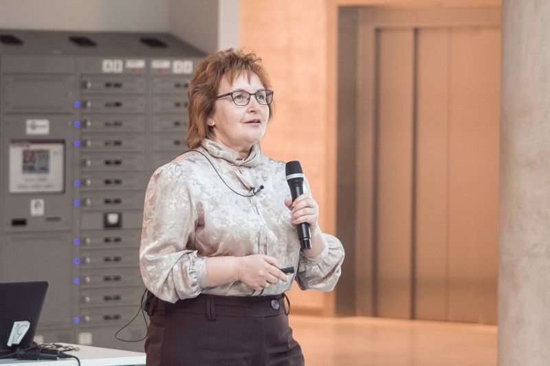 Zinātnes kafejnīca «Vai Latvijas labklājība mērāma atkritumos?» Olga Mutere, LU Mikrobioloģijas un biotehnoloģijas institūta vadošā pētniece.