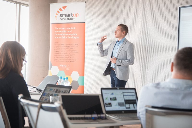 Starptautisks pasākums «Smartup Accelerator bootcamp Riga», kas notiek Latvijas Universitātes Zinātnes departamenta īstenotā projekta «Smartup Accelerator» ietvaros. null