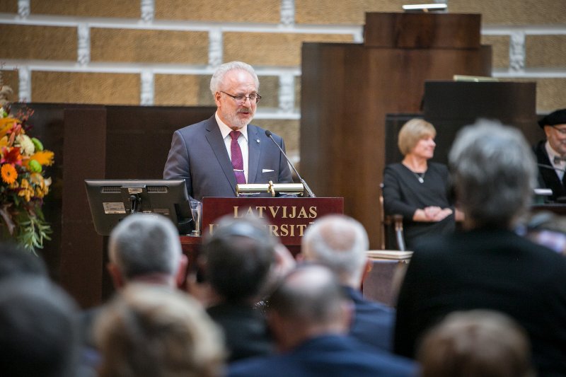 Latvijas Universitātes dibināšanas 100. gadadienas LU Senāta svinīgā sēde. null