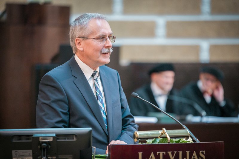 Latvijas Universitātes dibināšanas 100. gadadienas LU Senāta svinīgā sēde. null