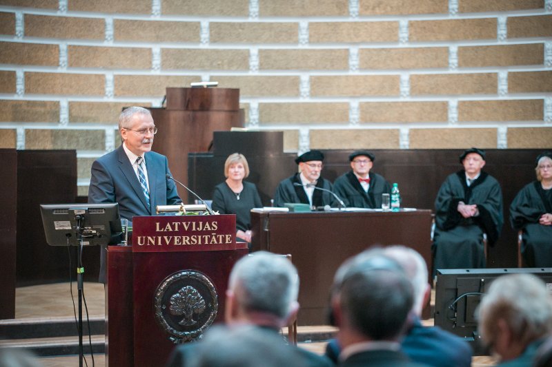 Latvijas Universitātes dibināšanas 100. gadadienas LU Senāta svinīgā sēde. null