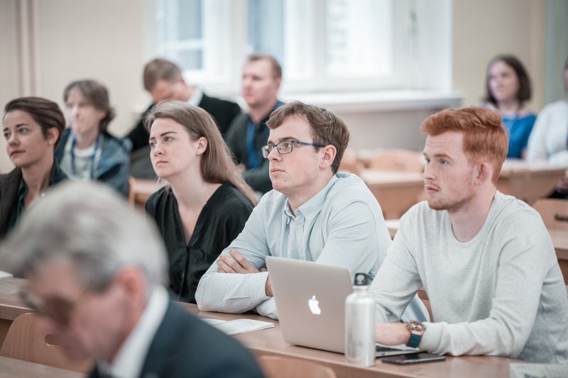 Latvijas Universitātes Juridiskās fakultātes 7. Starptautiskā zinātniskā konference «Tiesību zinātnes uzdevumi, nozīme un nākotne tiesību sistēmās». null