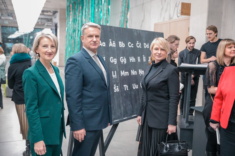 Izstādes «Latvijas kultūras alfabēts» atklāšana Latvijas Universitātes Akadēmiskā centra Dabas mājā. null