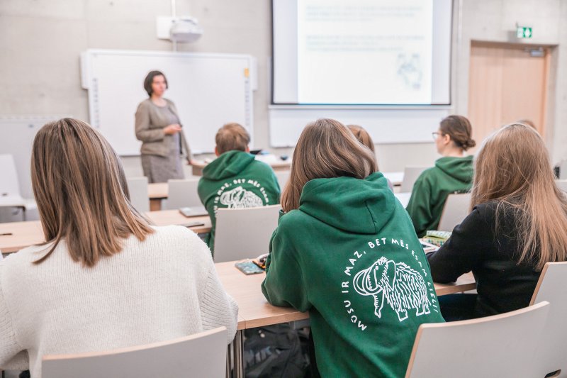 Lekcija Latvijas Universitātes Bioloģijas fakultātē. null