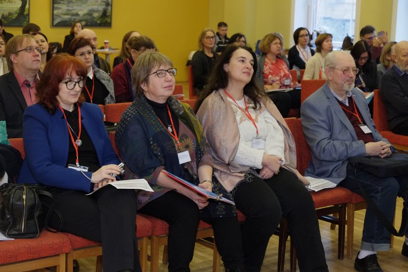 LU Akadēmiskās bibliotēkas un LU Humanitāro zinātņu fakultātes rīkotā starptautiskā zinātniskā konference «Krievu literatūra emigrācijā». null