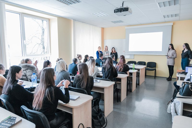 Lekcija Latvijas Universitātes Sociālo zinātņu fakultātē. null