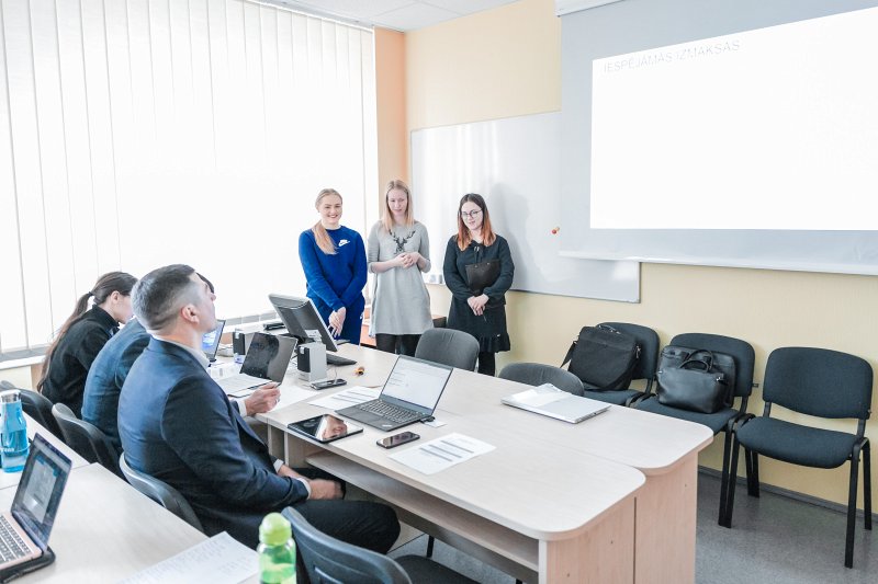 Lekcija Latvijas Universitātes Sociālo zinātņu fakultātē. null