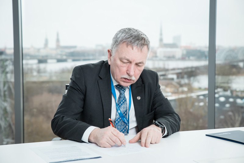 Konference «Inovācija – 21. gadsimta spēks» («Innovation – Power of the 21st Century»). Rīgas deklarācijas parakstīšana.