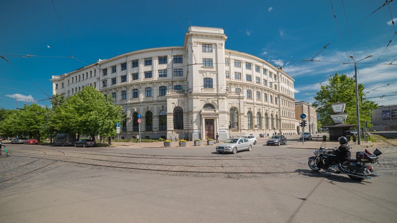 Latvijas Universitātes ēka, kurā atrodas Biznesa, vadības un ekonomikas fakultāte un Vēstures un filozofijas fakultāte. null