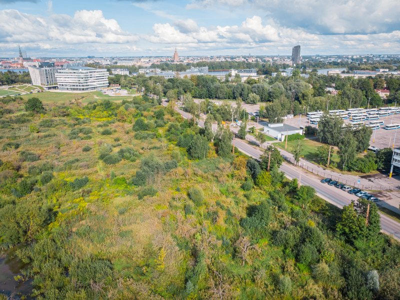 Latvijas Universitātes Akadēmiskais centrs un teritorija, kurā plānots to paplašināt. null