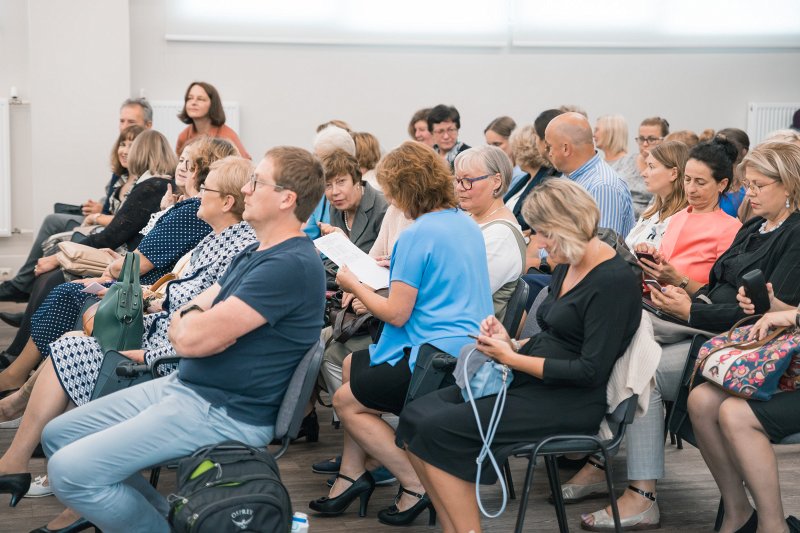 Latvijas Universitātes Pedagoģijas, psiholoģijas un mākslas fakultāte. Ikgadējā darbinieku sanāksme. null