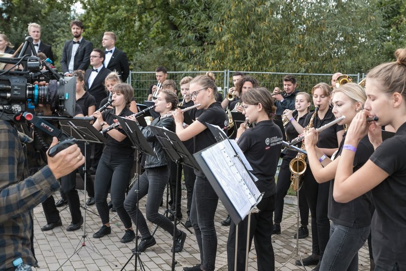 Latvijas Universitātes jauno studentu svētki «Aristotelis». LU pūtēju orķestris.