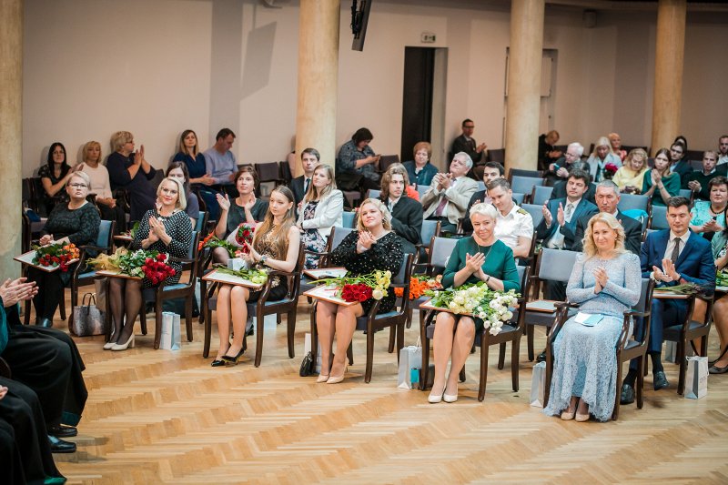 Latvijas Universitātes dibināšanas 101. gadadienas LU Senāta svinīgā sēde. Doktoru promocijas ceremonija. null