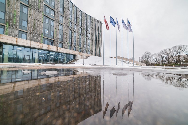 Latvijas Universitātes Akadēmiskā centra Dabas māja. null