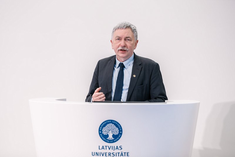 Latvijas Universitātes pasākums «Padomi eksāmeniem». Latvijas Universitātes rektors prof. Indriķis Muižnieks.