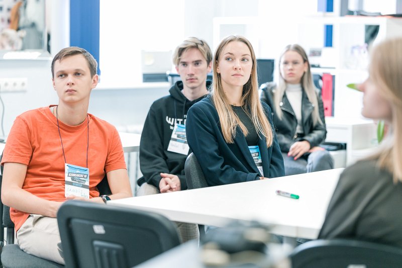 Latvijas Universitātes Biznesa inkubatora programmas «Start Smart» atklāšanas pasākums. null