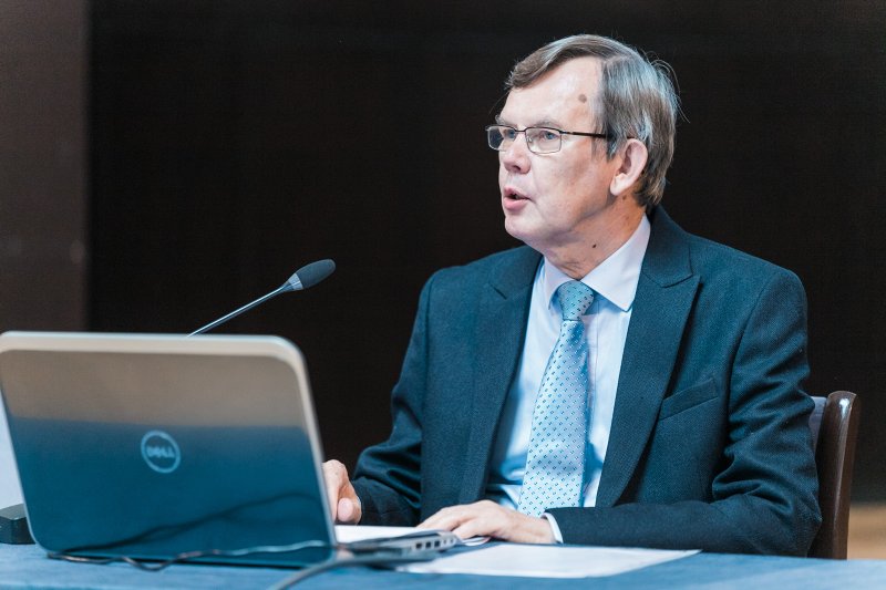 Latvijas Universitātes Senāta sēde. Prof. Māris Kļaviņš.