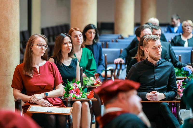 Latvijas Universitātes dibināšanas 102. gadadienai veltīta LU Senāta svinīgā sēde. Doktoru promocijas ceremonija. null
