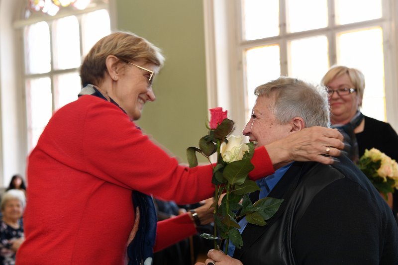 Latvijas Universitātes senioru jubilāru sveikšana. null