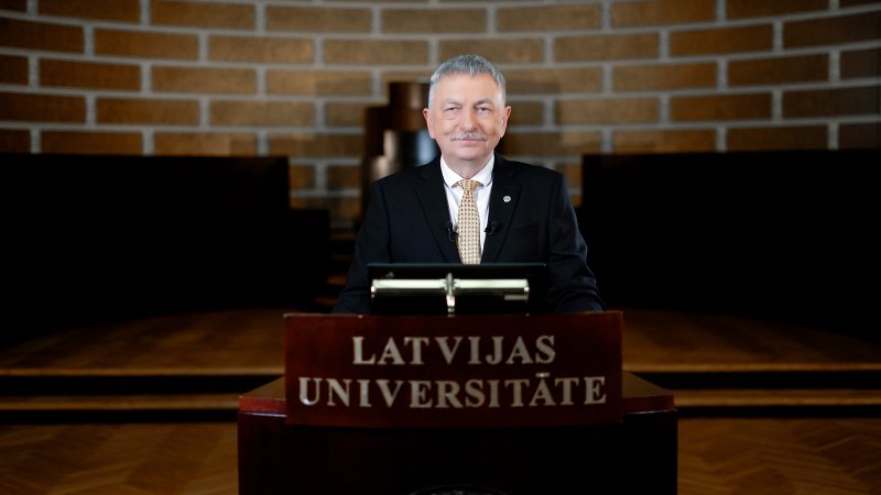 Latvijas Universitātes darbinieku kopsapulces filmēšana. Latvijas Universitātes rektors prof. Indriķis Muižnieks.