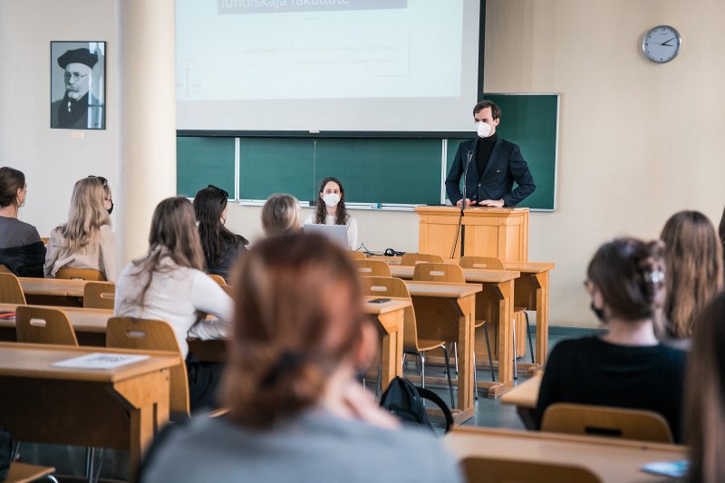 Atvērto durvju diena Latvijas Universitātes galvenajā ēkā. null