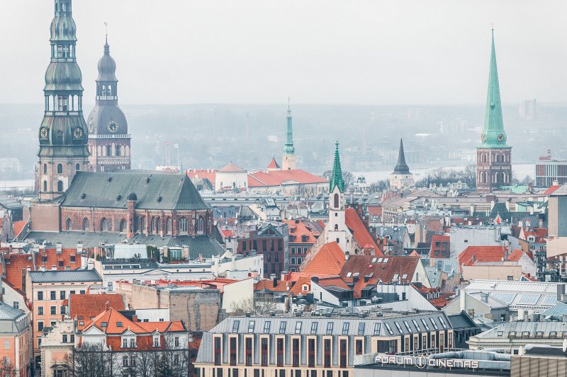 Rīga, Vecrīga, Sv. Pētera, Doma, Sv. Jāņa baznīcu, Sv. Jēkaba katedrāles, Rīgas pils Triju Zvaigžņu torņi. null