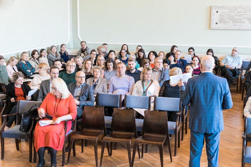 Latvijas Universitātes Satversmes sapulces dalībnieku no LU administrācijas vēlēšanas. null