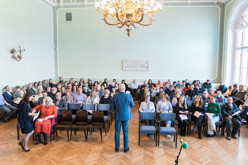 Latvijas Universitātes Satversmes sapulces dalībnieku no LU administrācijas vēlēšanas. null