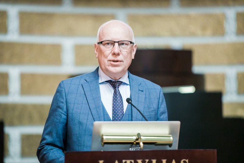 Latvijas Universitātes Satversmes sapulce. LU administrācijas vadītājs Andris Sarnovičs.