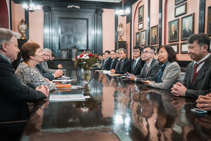 Nacionālās Sun Yat-sen universitātes (Taivāna) delegācijas tikšanās ar Latvijas Universitātes pārstāvjiem. null