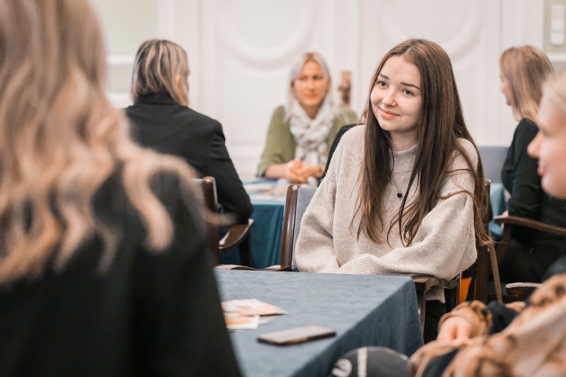 Latvijas Universitātes Karjeras centra programmas «Izgaismo nākotni» pasākums. null