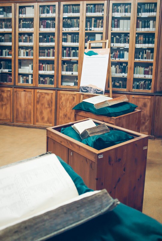 Pasākums «LU Bibliotēkas dārgumi: Justiniāna kodifikācija» Latvijas Universitātes Bibliotēkā Raiņa bulvārī. LU Bibliotēkas krājumā esošie Justiniāna kodifikācijas izdevumi.