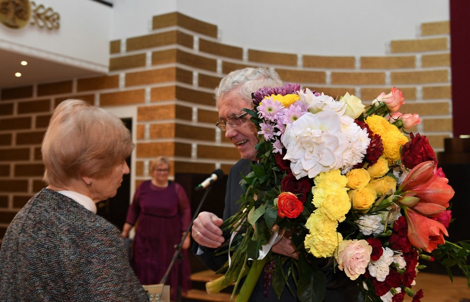 Latvijas Universitātes senioru jubilāru sveikšana. null