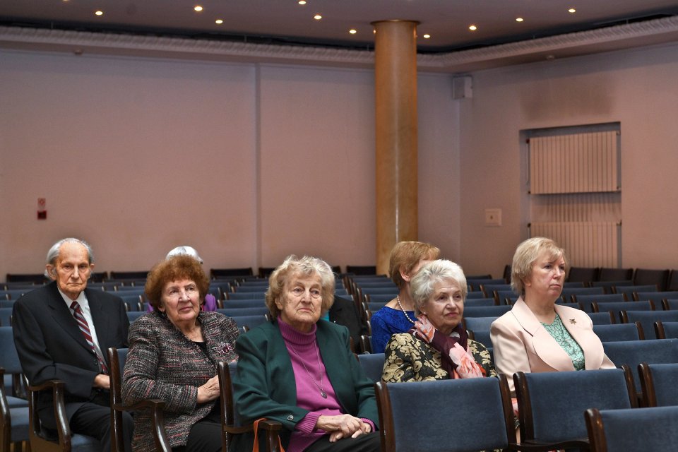 Latvijas Universitātes senioru jubilāru sveikšana. null