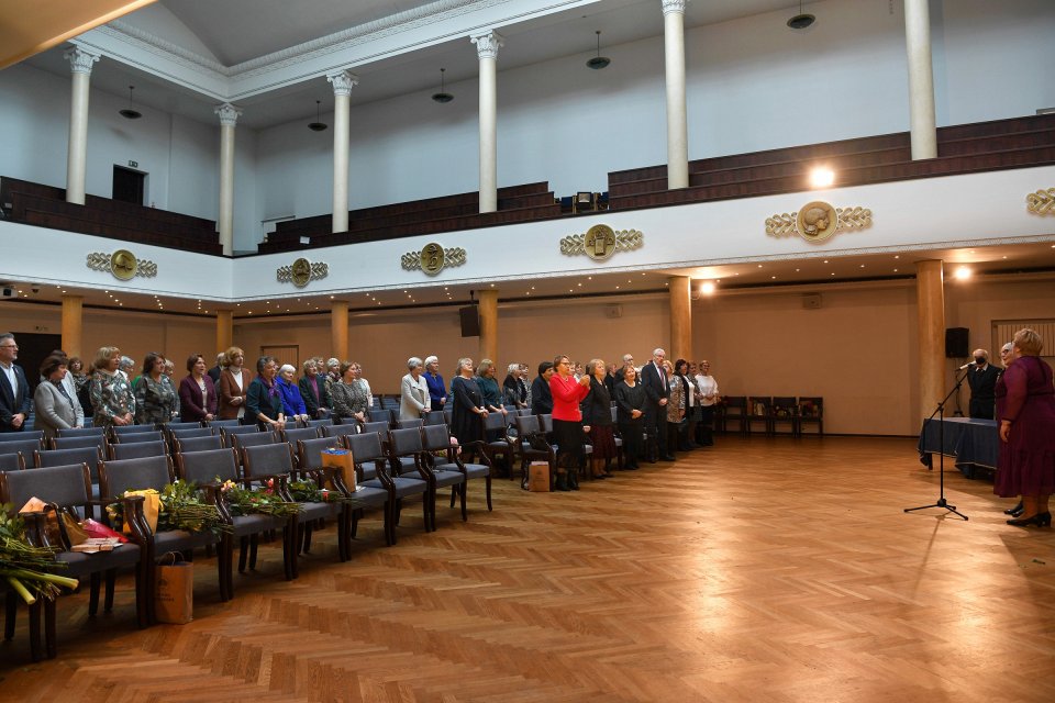 Latvijas Universitātes senioru jubilāru sveikšana. null