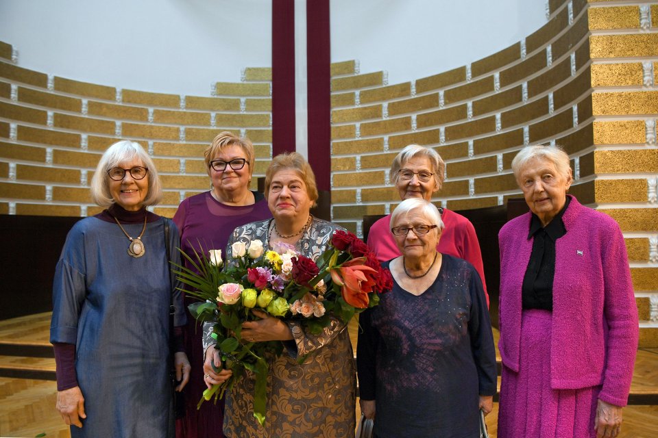 Latvijas Universitātes senioru jubilāru sveikšana. null