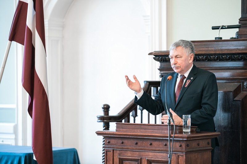 Latvijas Republikas proklamēšanas 104. gadadienai veltīts svinīgais pasākums. LU rektora profesora Indriķa Muižnieka uzruna.