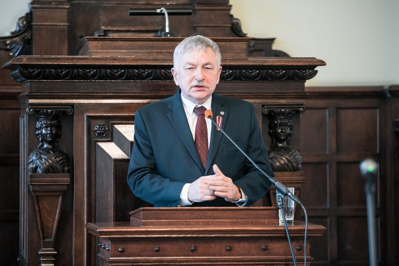Latvijas Republikas proklamēšanas 104. gadadienai veltīts svinīgais pasākums. LU rektora profesora Indriķa Muižnieka uzruna.